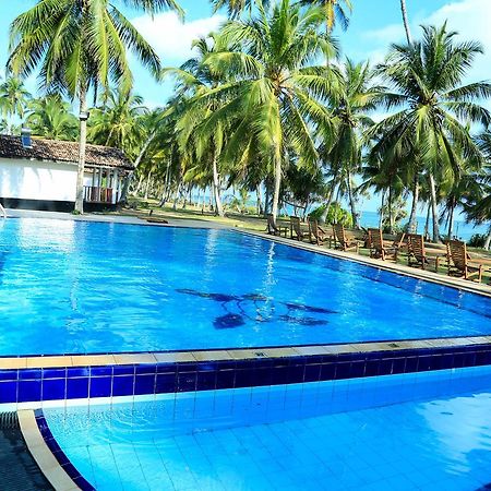 Darwins Beach Resort Tangalle Kültér fotó