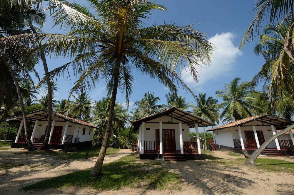 Darwins Beach Resort Tangalle Kültér fotó