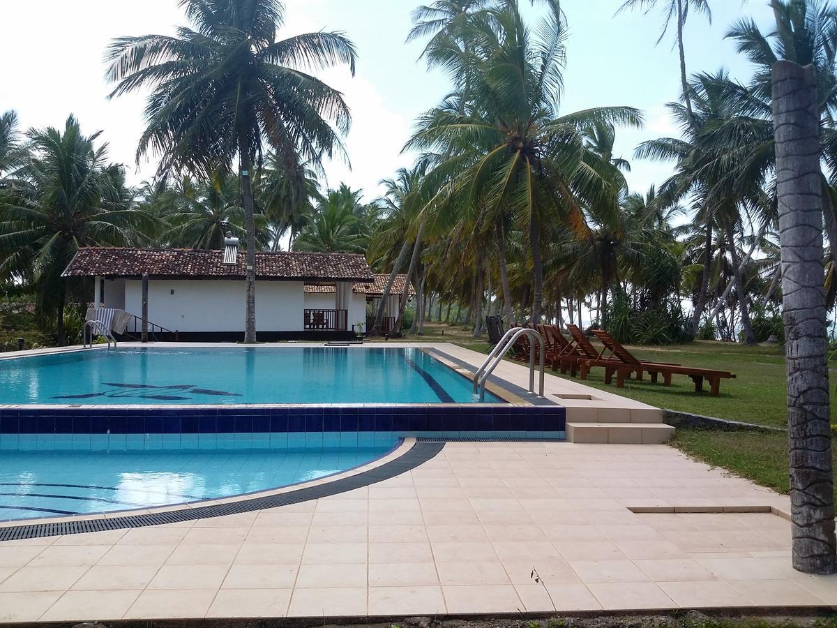 Darwins Beach Resort Tangalle Kültér fotó
