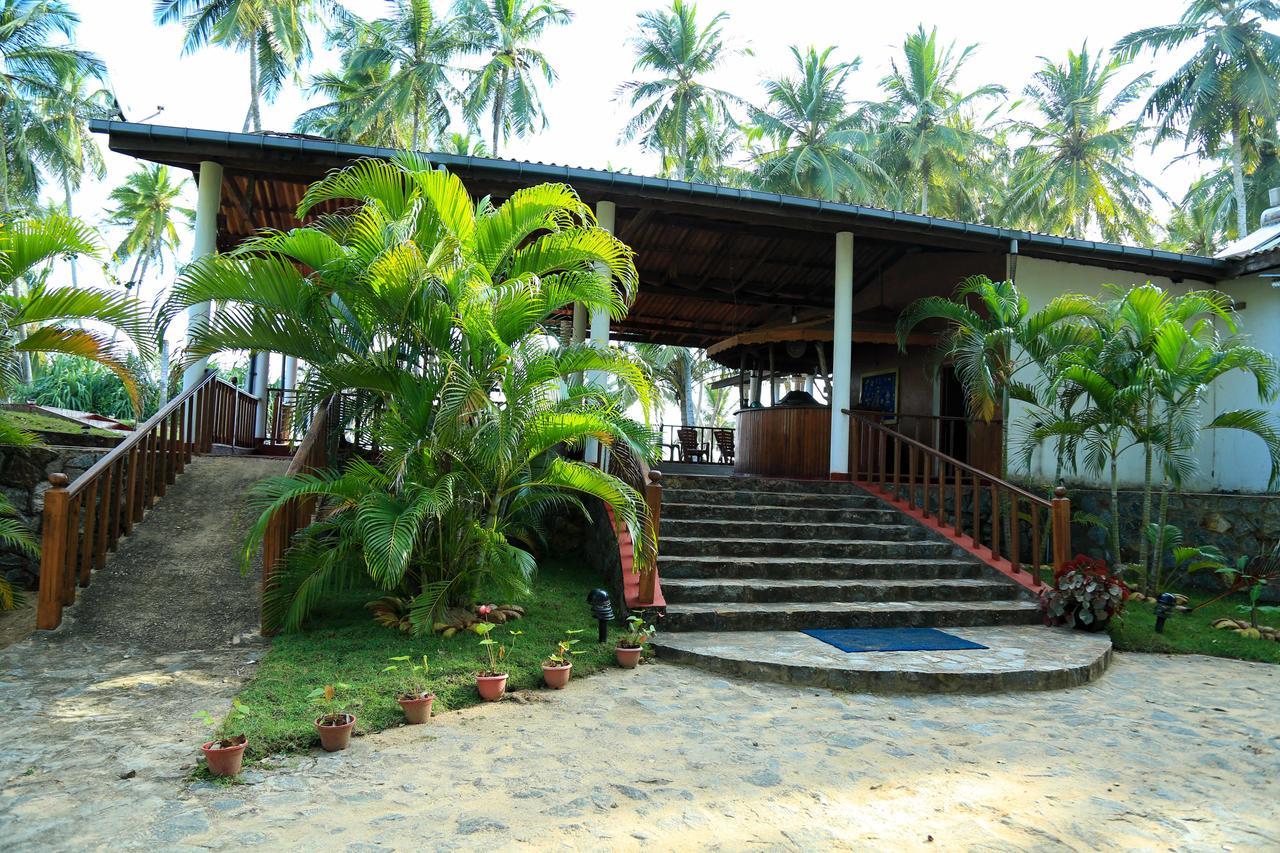 Darwins Beach Resort Tangalle Kültér fotó