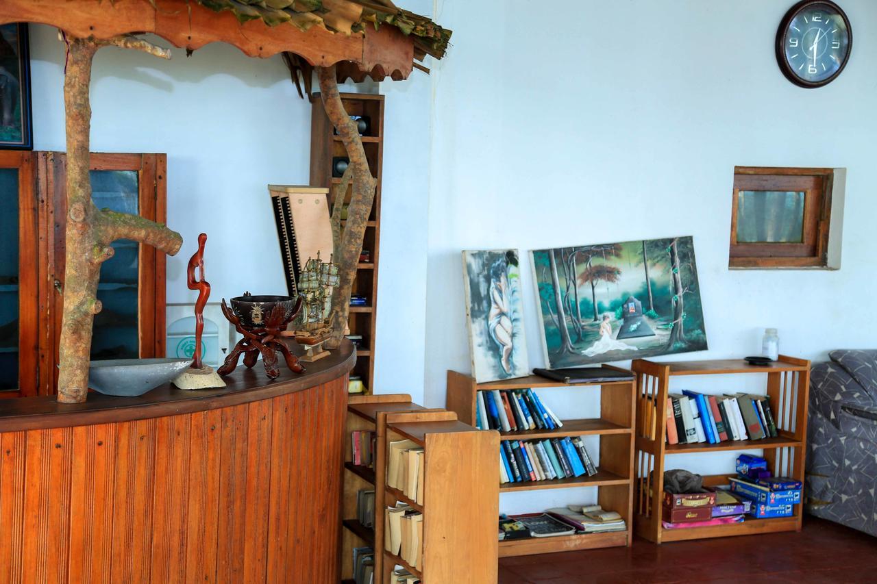 Darwins Beach Resort Tangalle Kültér fotó