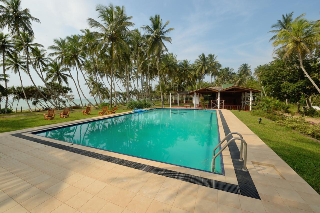 Darwins Beach Resort Tangalle Kültér fotó